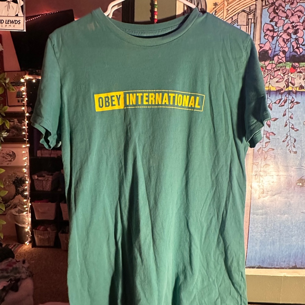 Obey Tee Size L